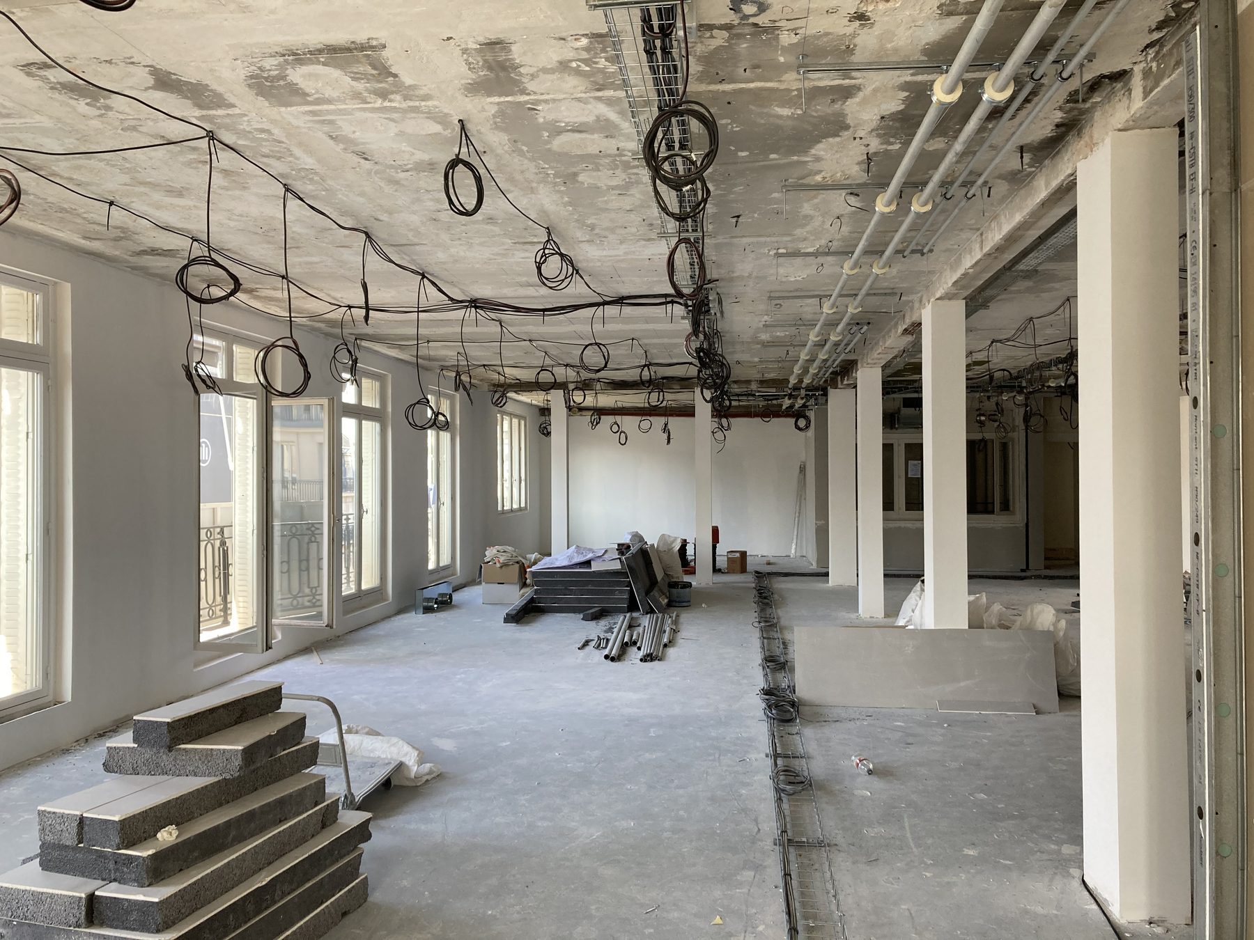 Plateau de bureaux en cours de chantier